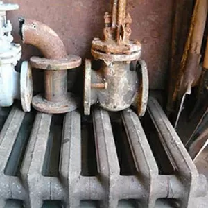 Вывоз старых чугунных радиаторов отопления на металлолом. 8-918-508-59