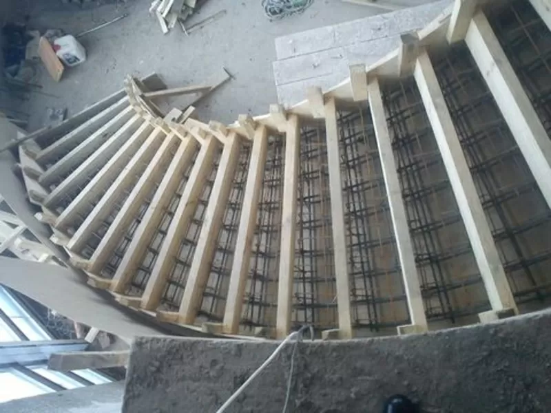 Монолитные бетонные лестницы 9